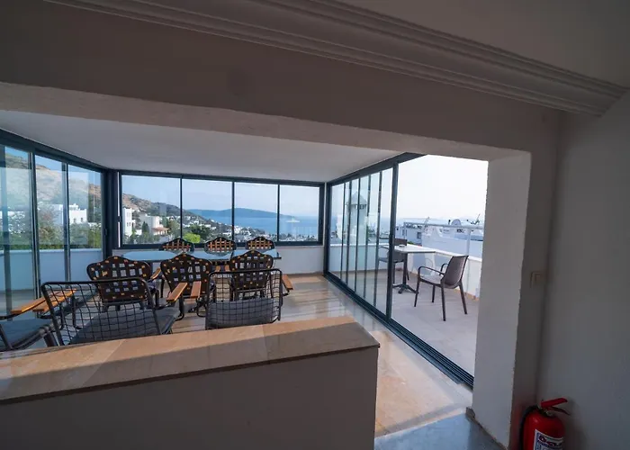 Ilya 2 3* בודרום